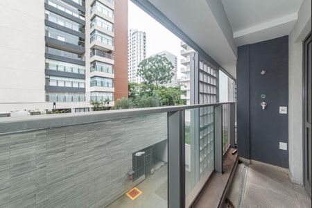Varanda de kitnet/studio para alugar com 1 quarto, 40m² em Brooklin, São Paulo