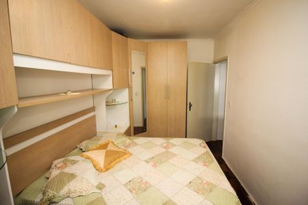 Quarto 1 de apartamento para alugar com 2 quartos, 69m² em Camaquã, Porto Alegre