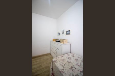 Quarto de apartamento à venda com 2 quartos, 109m² em Jardim Henriqueta, Taboão da Serra