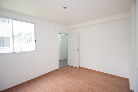 Sala de apartamento para alugar com 2 quartos, 43m² em Tijuca, Contagem