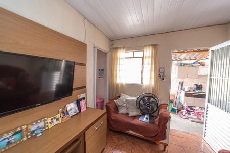 Sala de casa à venda com 4 quartos, 200m² em Jardim Gonzaga, São Paulo