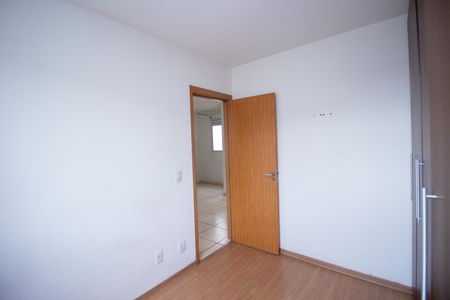 Quarto 1 de apartamento para alugar com 2 quartos, 45m² em Chacaras Reunidas Santa Terezinha, Contagem