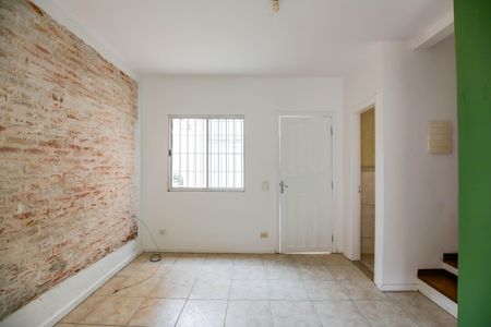 Sala de casa de condomínio para alugar com 2 quartos, 80m² em Jaguaré, São Paulo