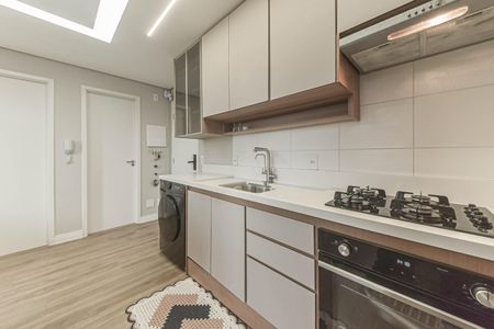 Cozinha de apartamento à venda com 2 quartos, 37m² em Santo Amaro, São Paulo