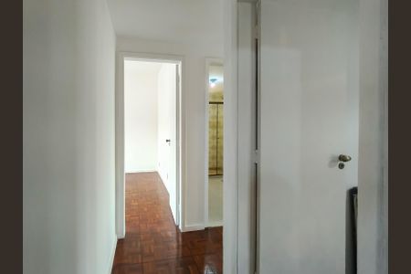 Corredor de apartamento para alugar com 3 quartos, 130m² em Grajaú, Rio de Janeiro