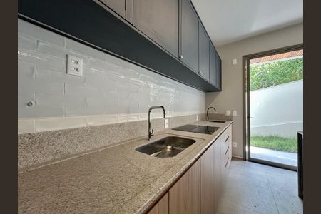 Cozinha de kitnet/studio para alugar com 1 quarto, 50m² em João Paulo, Florianópolis