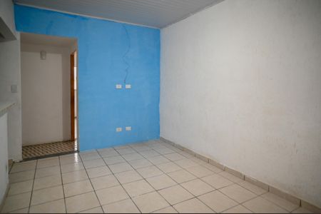 Sala de casa para alugar com 2 quartos, 60m² em Vila Liviero, São Paulo