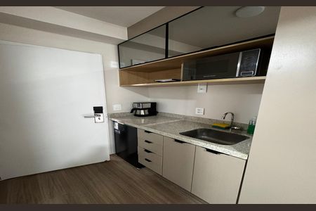 Cozinha de apartamento para alugar com 1 quarto, 21m² em Vila Mariana, São Paulo