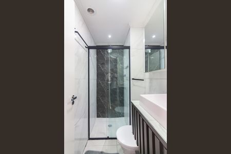 Banheiro de apartamento para alugar com 1 quarto, 24m² em Bonfim, Osasco