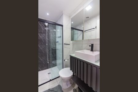 Banheiro de apartamento para alugar com 1 quarto, 24m² em Bonfim, Osasco