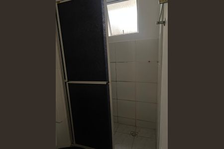 Banheiro de apartamento à venda com 2 quartos, 42m² em Duque de Caxias, São Leopoldo