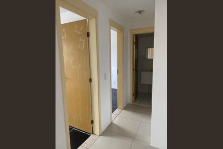 Corredor de apartamento à venda com 2 quartos, 42m² em Duque de Caxias, São Leopoldo