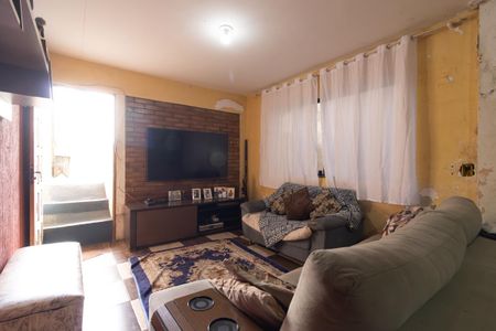 Sala de casa à venda com 5 quartos, 300m² em Vila Pierina, São Paulo