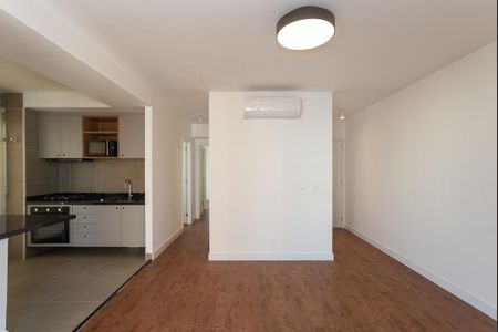 Sala de apartamento para alugar com 2 quartos, 75m² em Jardim Vera Cruz, São Paulo