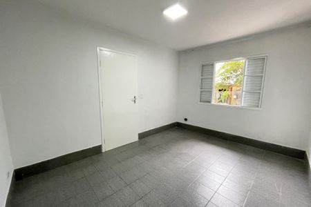 Quarto de casa para alugar com 1 quarto, 35m² em Vila Dionisia, São Paulo