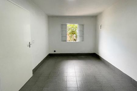 Quarto de casa para alugar com 1 quarto, 35m² em Vila Dionisia, São Paulo