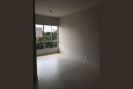 Sala de apartamento para alugar com 2 quartos, 58m² em Jardim Holanda, Uberlândia