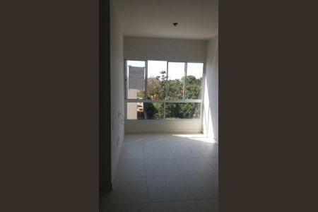 Sala de apartamento para alugar com 2 quartos, 58m² em Jardim Holanda, Uberlândia