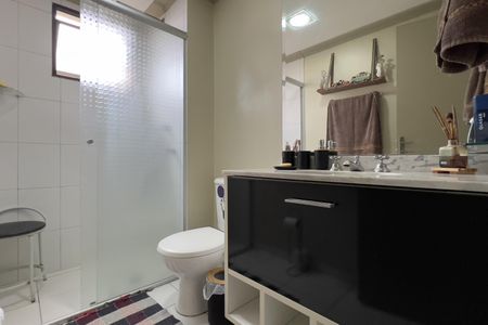 Banheiro de apartamento para alugar com 2 quartos, 57m² em Portal dos Gramados, Guarulhos