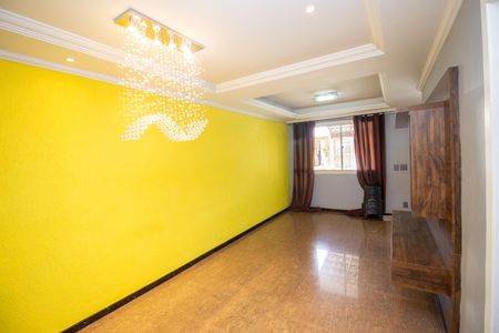 Sala de casa de condomínio para alugar com 4 quartos, 125m² em Cabral, Contagem