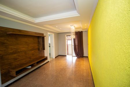 Sala de casa de condomínio para alugar com 4 quartos, 125m² em Cabral, Contagem