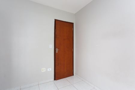 Suíte 1 de casa de condomínio à venda com 2 quartos, 75m² em Vila Carmosina, São Paulo