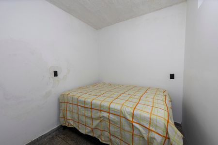 Quarto 2 de apartamento para alugar com 2 quartos, 42m² em Vila Pouso Alegre, Barueri