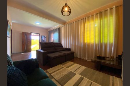 Casa para alugar com 3 quartos, 200m² em Diamante (Barreiro), Belo Horizonte