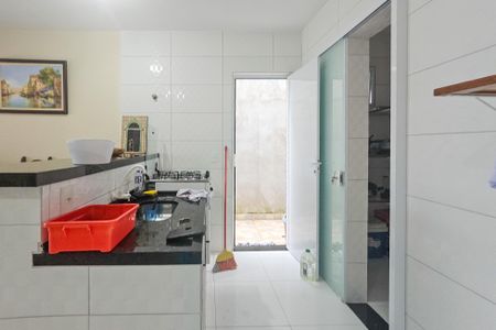 cozinha de casa para alugar com 3 quartos, 80m² em Balneario Praia do Perequê, Guarujá