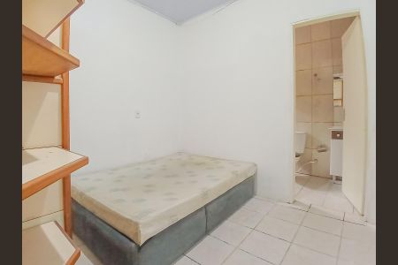 Quarto de casa para alugar com 1 quarto, 31m² em Harmonia, Canoas