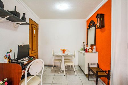 Sala de apartamento à venda com 2 quartos, 44m² em Vila Aquilino, Santo André