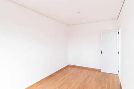 Quarto de casa para alugar com 1 quarto, 45m² em Jardim Lice, Carapicuíba