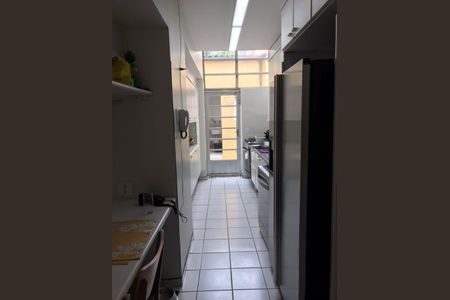 Casa à venda com 3 quartos, 180m² em Moema, São Paulo