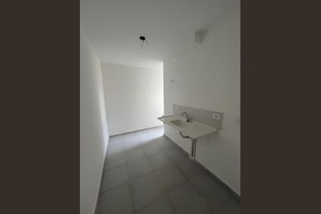 Cozinha de apartamento para alugar com 2 quartos, 48m² em Jardim Marica, Mogi das Cruzes