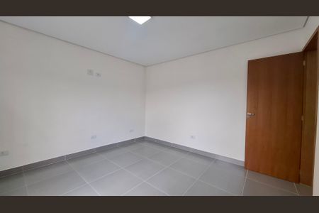 Quarto 1 de casa para alugar com 2 quartos, 55m² em Jardim do Estádio, Santo André