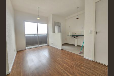 Sala de apartamento para alugar com 2 quartos, 45m² em Jardim São Luís, São Paulo