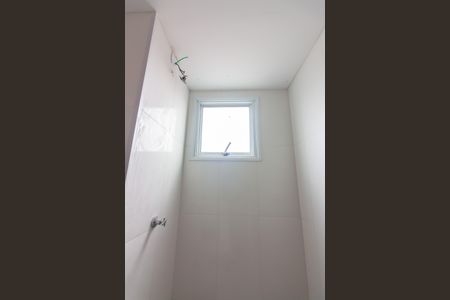 Banheiro de apartamento para alugar com 1 quarto, 33m² em Novo Osasco, Osasco