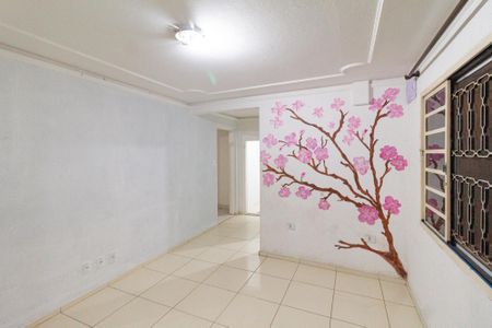 Sala de casa para alugar com 2 quartos, 70m² em Jardim Santo Estevao, Carapicuíba