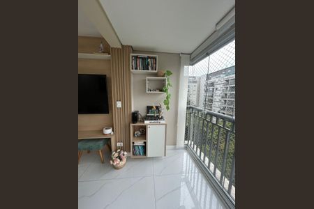 Sala de apartamento à venda com 3 quartos, 72m² em Vila Castelo, São Paulo