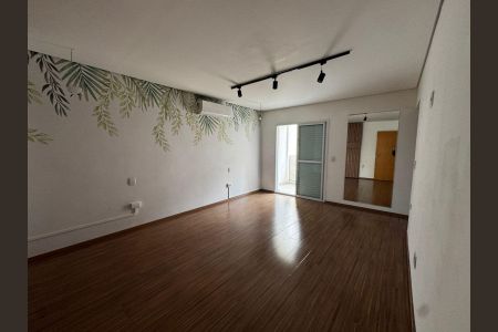 Quarto de casa à venda com 4 quartos, 390m² em Jardim da Saúde, São Paulo