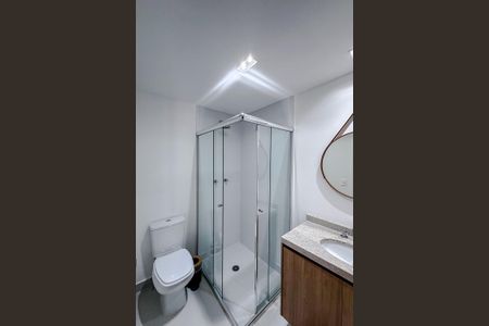 Banheiro de kitnet/studio para alugar com 1 quarto, 24m² em Cursino, São Paulo