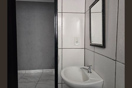 Banheiro Social de apartamento para alugar com 1 quarto, 38m² em Jardim Presidente Dutra, Guarulhos