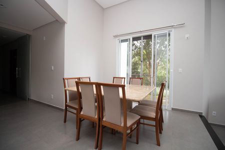 Sala de casa de condomínio para alugar com 3 quartos, 250m² em Quadra 12, Brasília