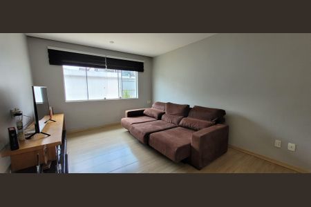 Sala de casa para alugar com 4 quartos, 201m² em Vl Recreio, Betim