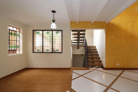 Sala de casa para alugar com 4 quartos, 231m² em Pinheiros, São Paulo