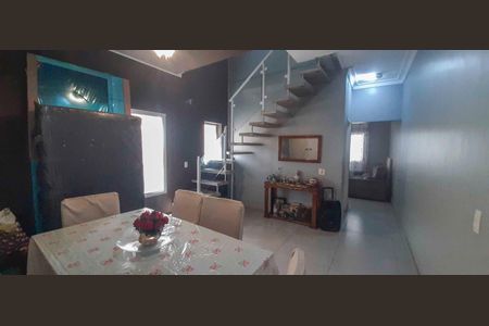 Casa à venda com 5 quartos, 300m² em Recanto das Rosas, Osasco