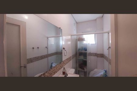 Banheiro debaixo de casa à venda com 5 quartos, 300m² em Recanto das Rosas, Osasco