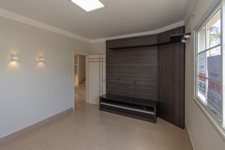 Sala de TV de casa de condomínio para alugar com 3 quartos, 300m² em Jardim Santa Rita de Cassia, Hortolândia