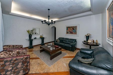 Sala 1 de casa para alugar com 5 quartos, 551m² em Engenho Nogueira, Belo Horizonte