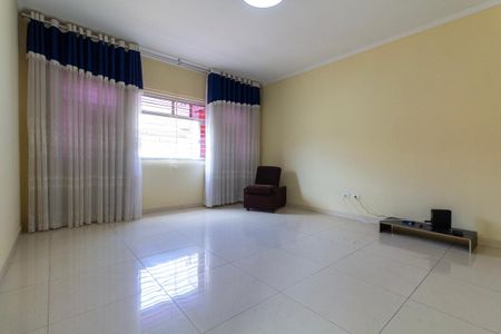 Sala de casa para alugar com 2 quartos, 117m² em Burgo Paulista, São Paulo